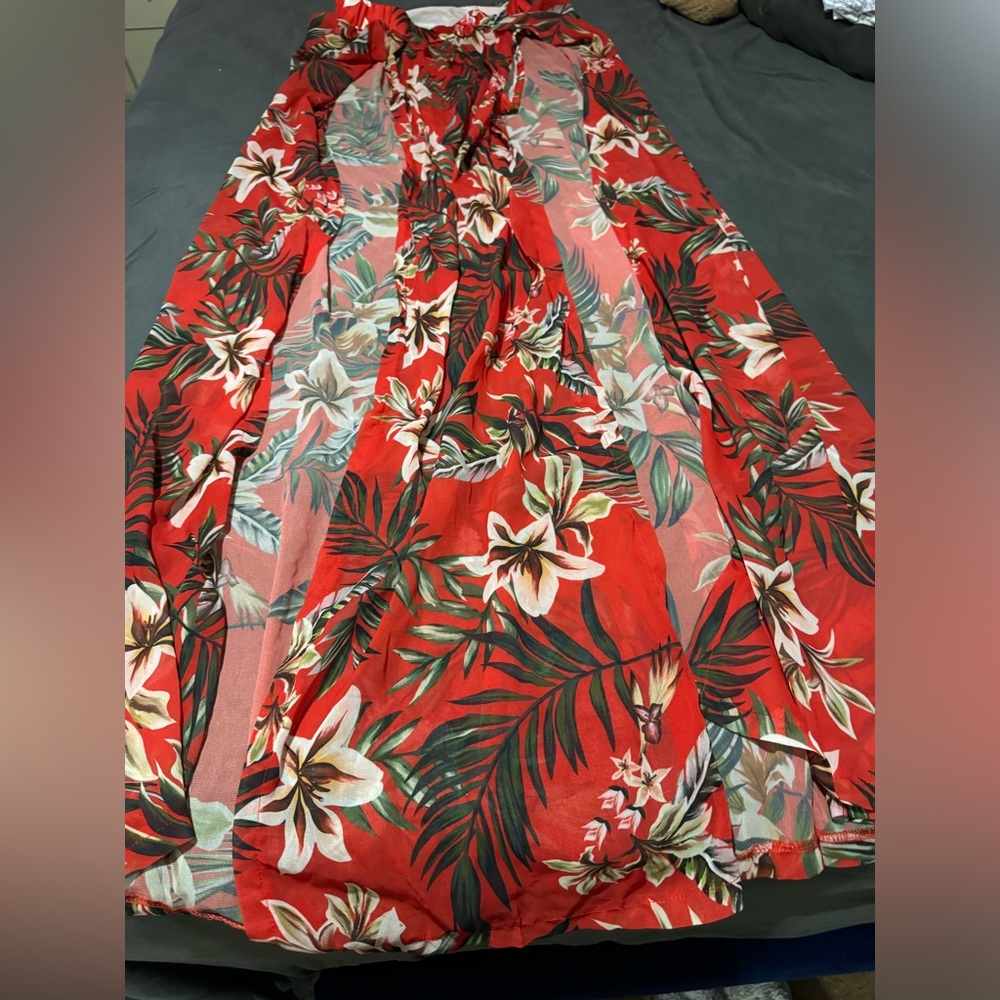 Beautiful two piece with built in bottoms